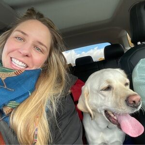 Meet your Posher, Lara